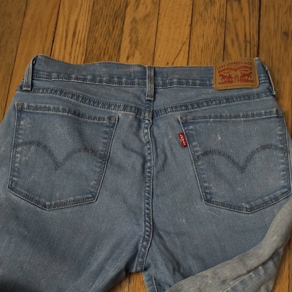 Levi's Light Blue Women's Skinny Jeans - Picture 7 of 8